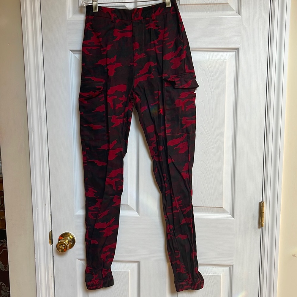 PrettyLittleThing red and black cargo style camo pants size 2